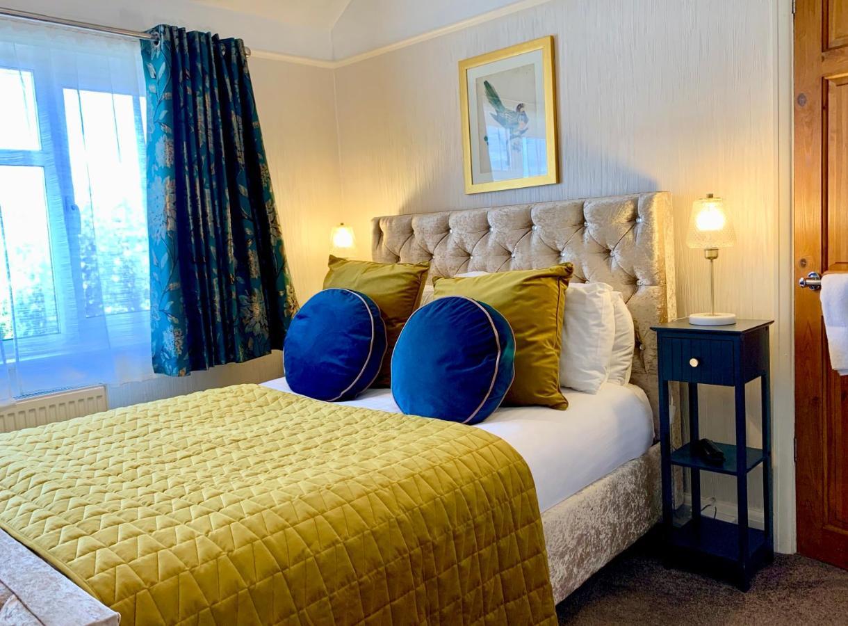 Sw Bed & Breakfast สวินดอน ภายนอก รูปภาพ